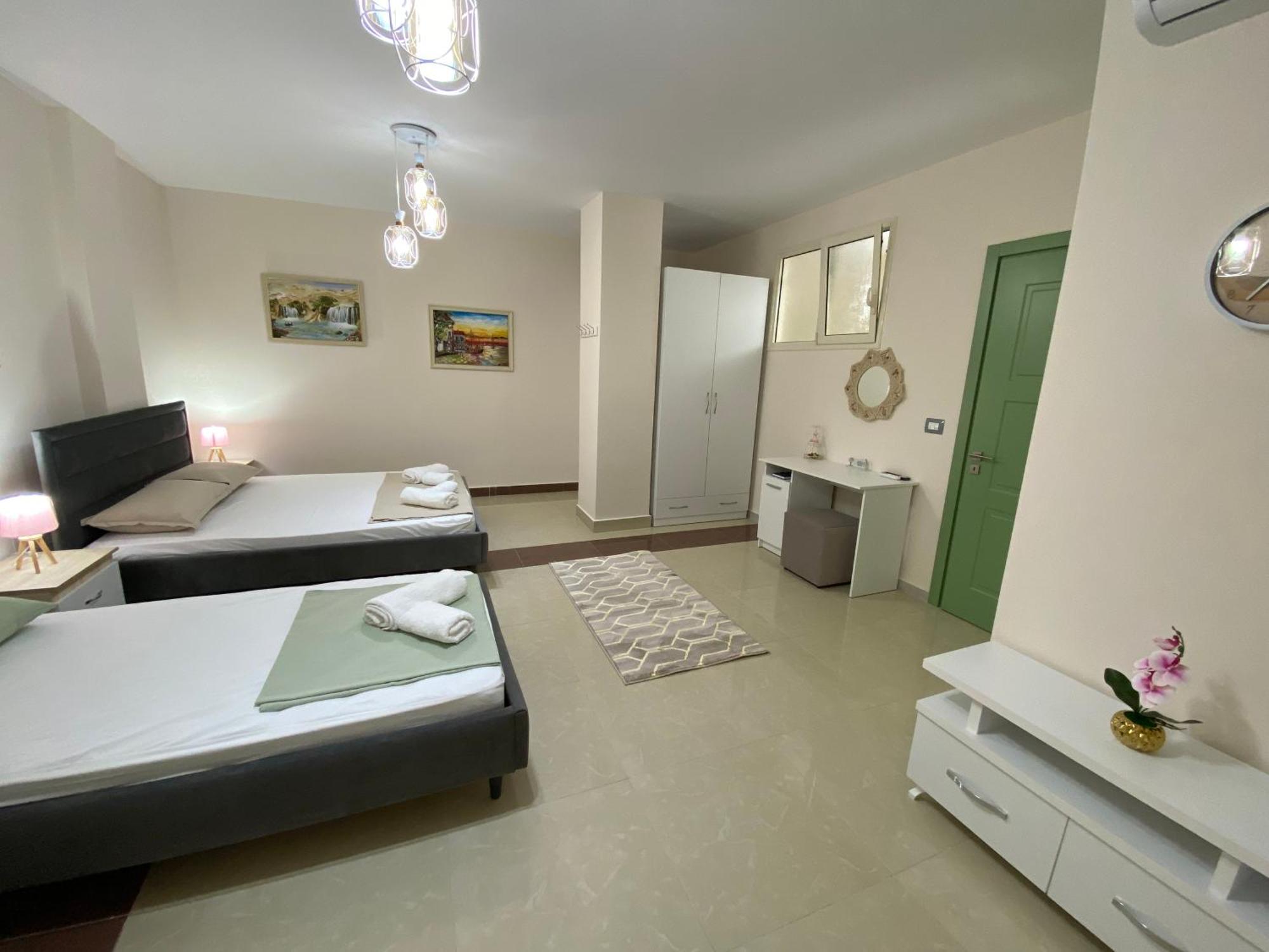 דורס Tinas Rooms מראה חיצוני תמונה
